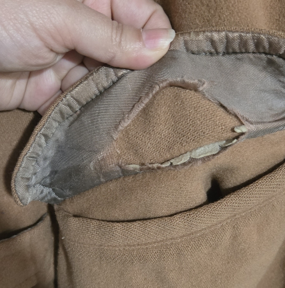 Vintage Field & Stream Coat (Gordon & Ferguson), Size 40, Wool, Faux Fur Lining. - Picture 11 of 12